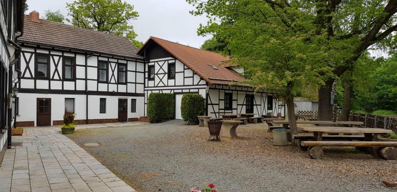 ホテル Sternhaus-Harz Gernrode  エクステリア 写真